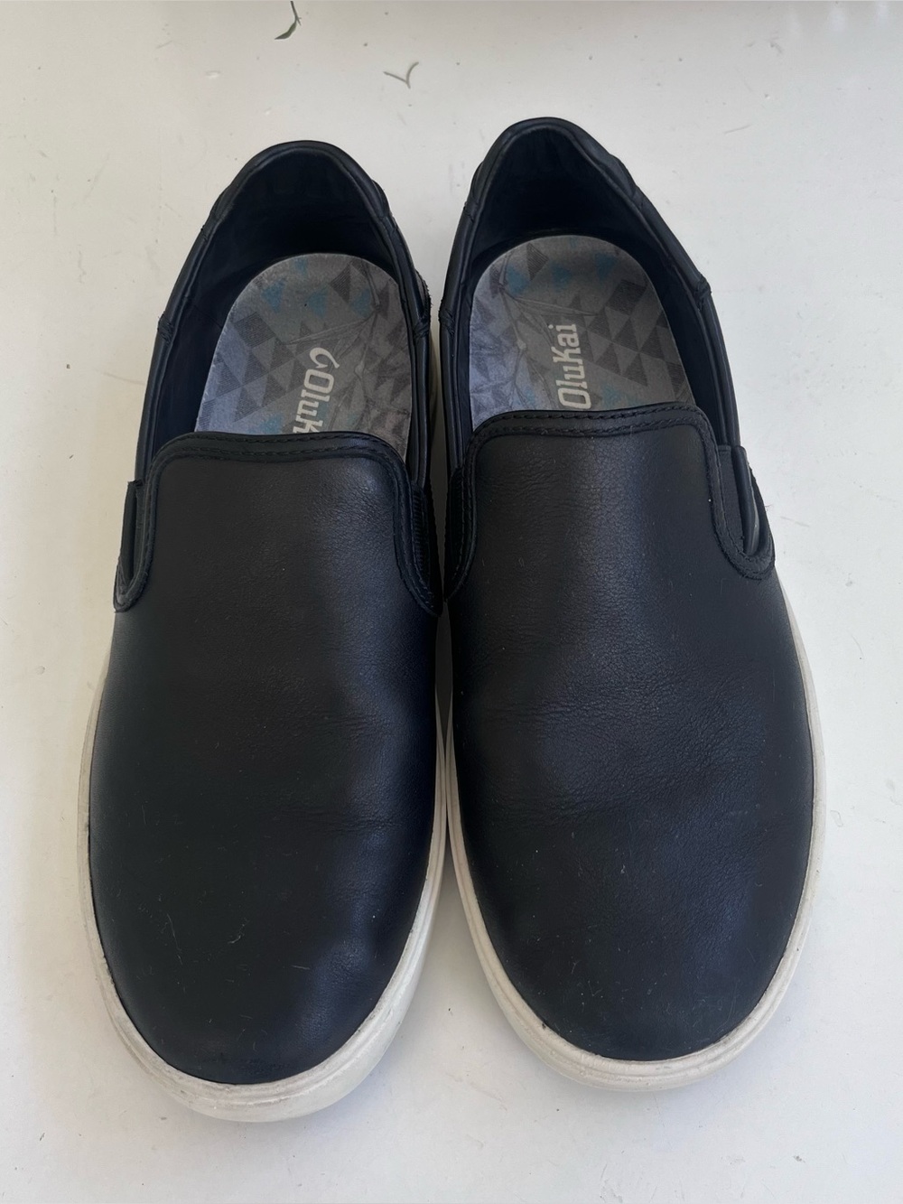 Men’s Olukai Lae Ahi Ili Sz 9 Black Leather Loafers Slip On Rubber Sole Excellen